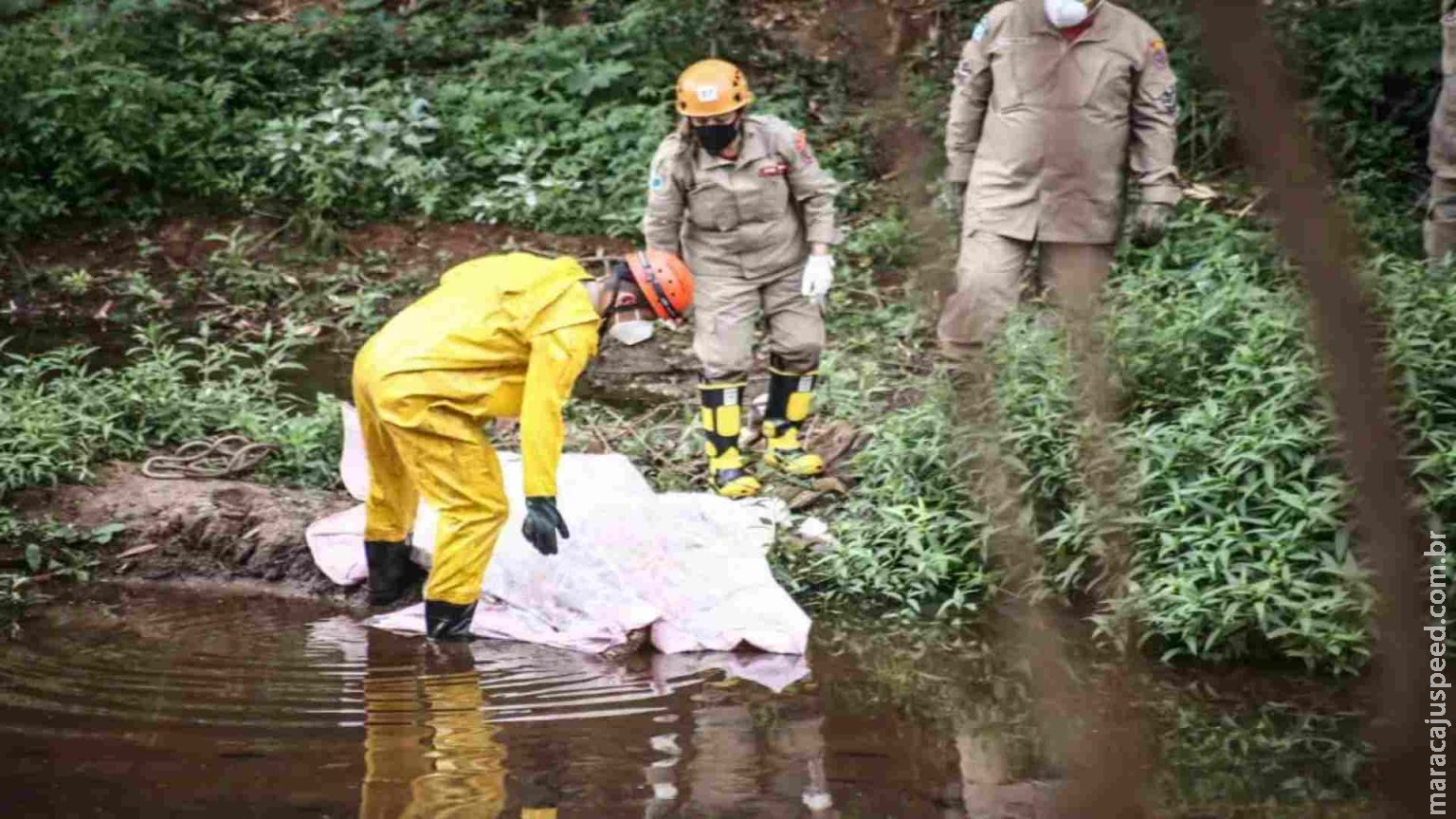 Polícia investiga se pastor encontrado morto em córrego caiu sozinho ou foi empurrado