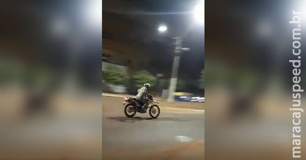 Motociclista bêbado soca policiais e acaba preso em Três Lagoas