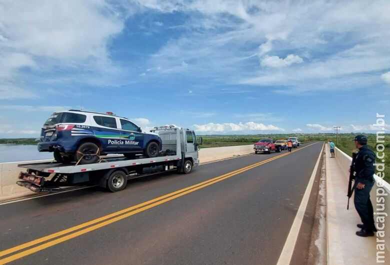 Viatura da PM bate contra caminhonete durante perseguição em rodovia