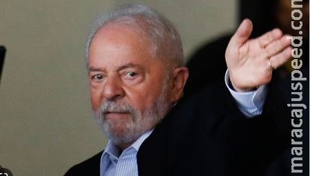 Equipe de Lula quer gastar R$ 136 bilhões a mais em 2023 