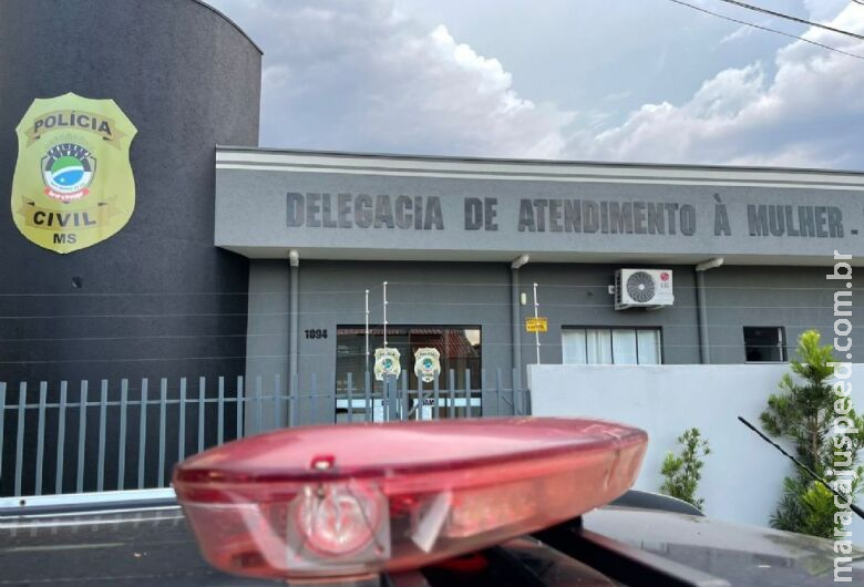 Após perseguir a ex-mulher com facão no carro, homem é preso