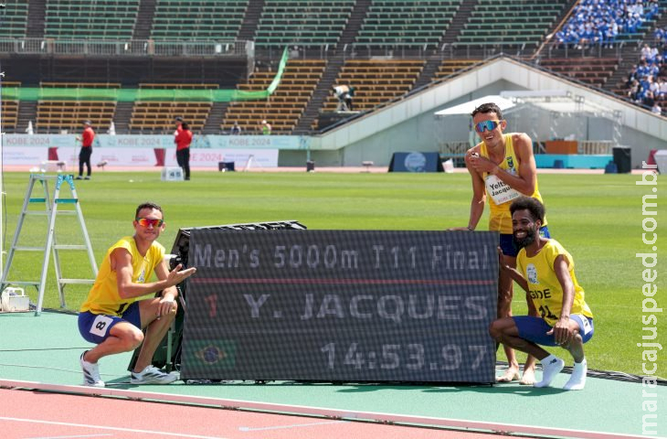 Bolsista do Governo de MS, Yeltsin Jacques é campeão mundial de atletismo com direito a recorde mundial