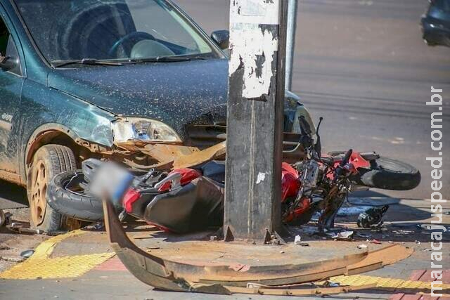  Motorista tem crise de epilepsia, atropela motociclista, em Campo Grande