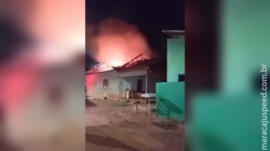 Casa é incendiada e moradora aponta ex-namorado como suspeito: 