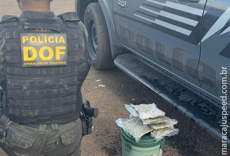 Homem é preso com droga escondida em garrafa térmica