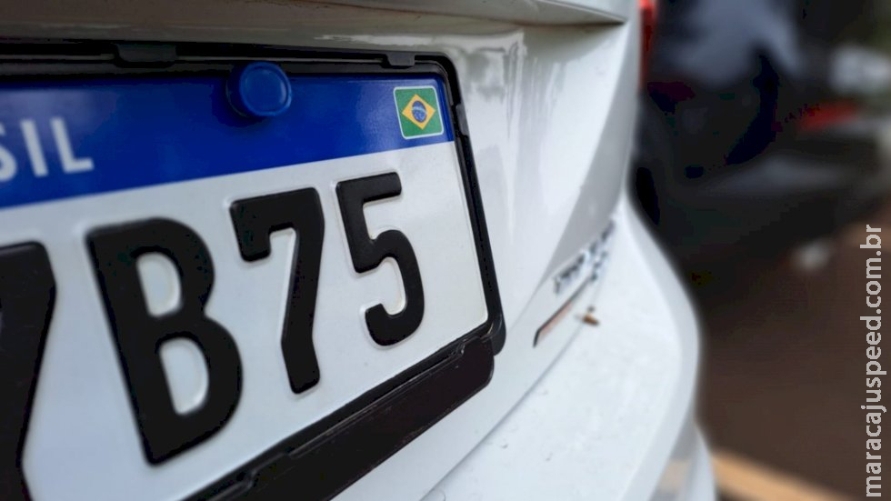 Proprietários de veículos com placas de final 4 e 5 têm até domingo para regularizar licenciamento