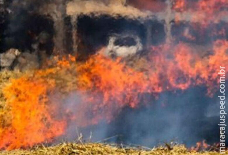 Corpo é encontrado dentro de residência incendiada