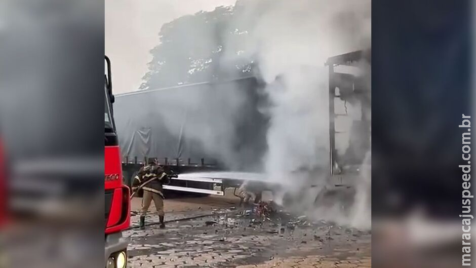 Incêndio consome reboque de carreta de bebidas em Nova Alvorada