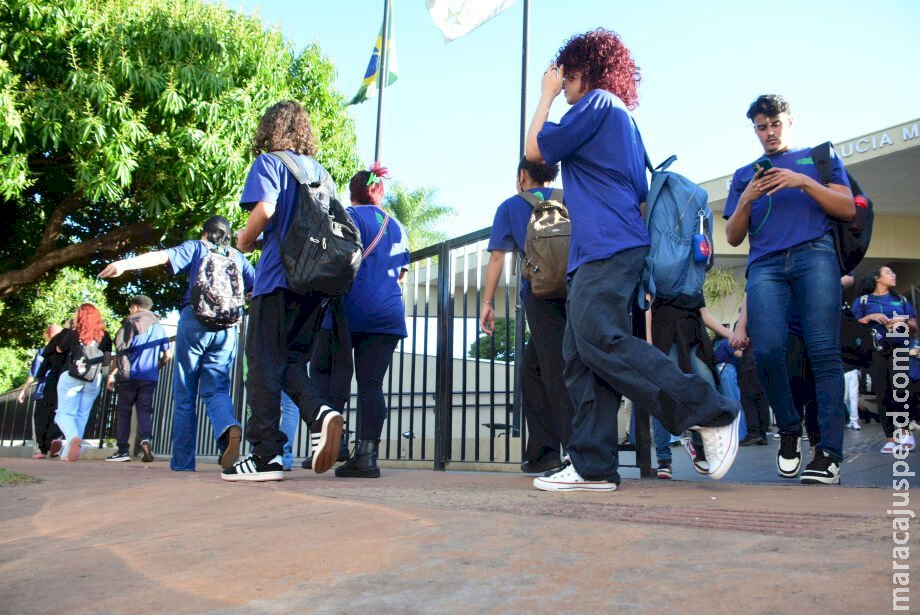 Novo ensino médio pode impactar escolas de tempo parcial de MS