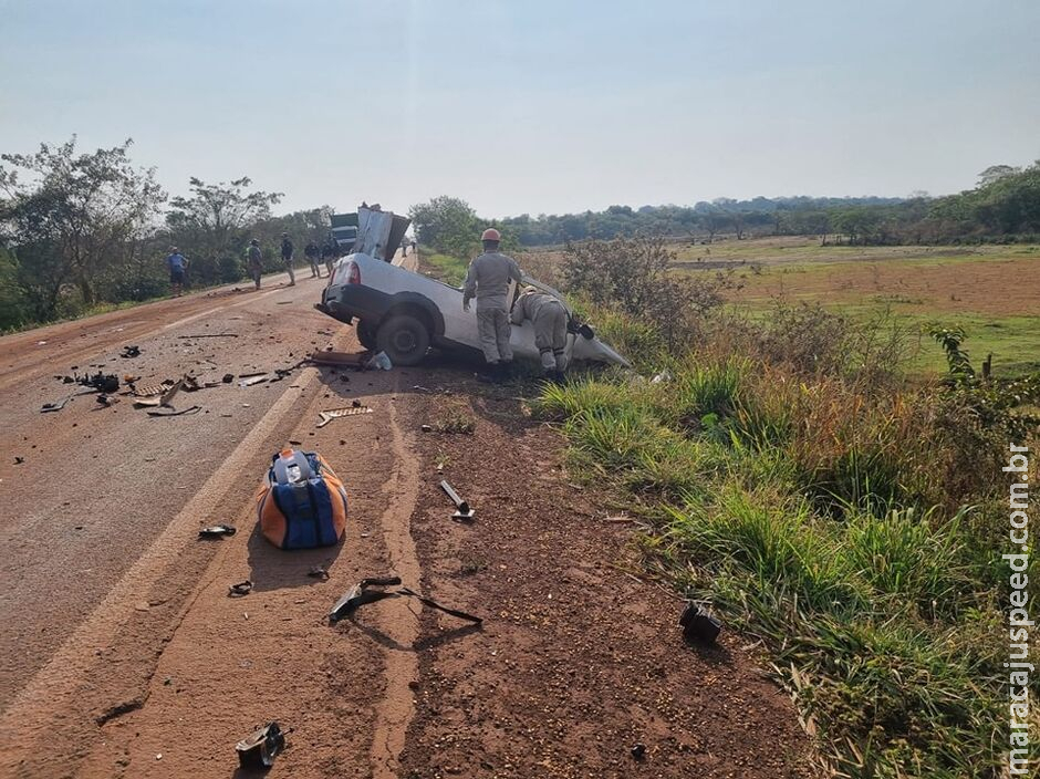 Motorista de picape morre em acidente com carreta em rodovia de Rio Brilhante