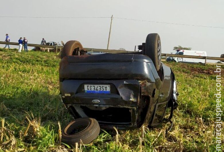 Motorista é arremessado a 20 metros do carro e morre em capotamento em Itaporã