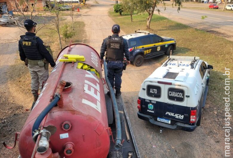 Tanque rebocado por caminhão escondia mais de 1,3 tonelada de maconha em MS