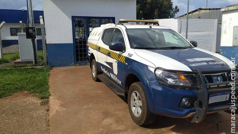 Homem invade casa da ex-mulher, agride com banco e tenta estuprá-la em Sidrolândia