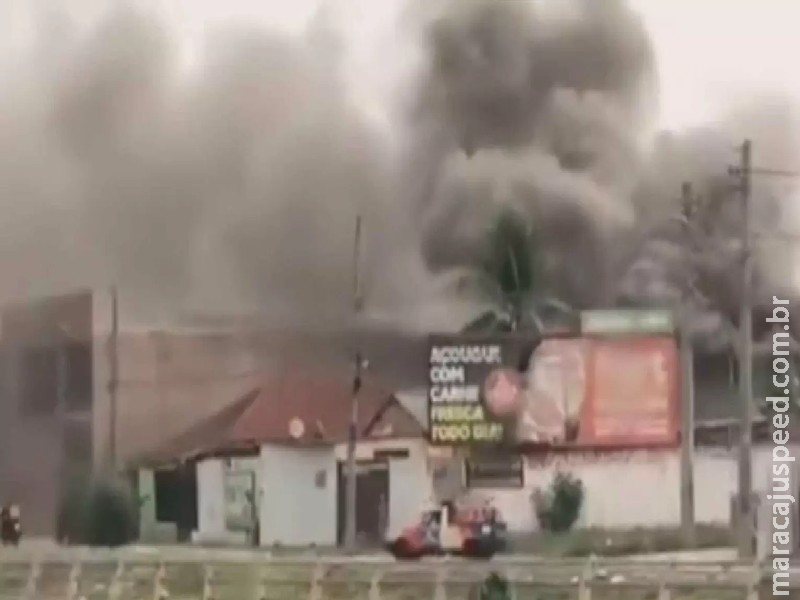 Incêndio de grandes proporções mobiliza Corpo de Bombeiros em Campo Grande