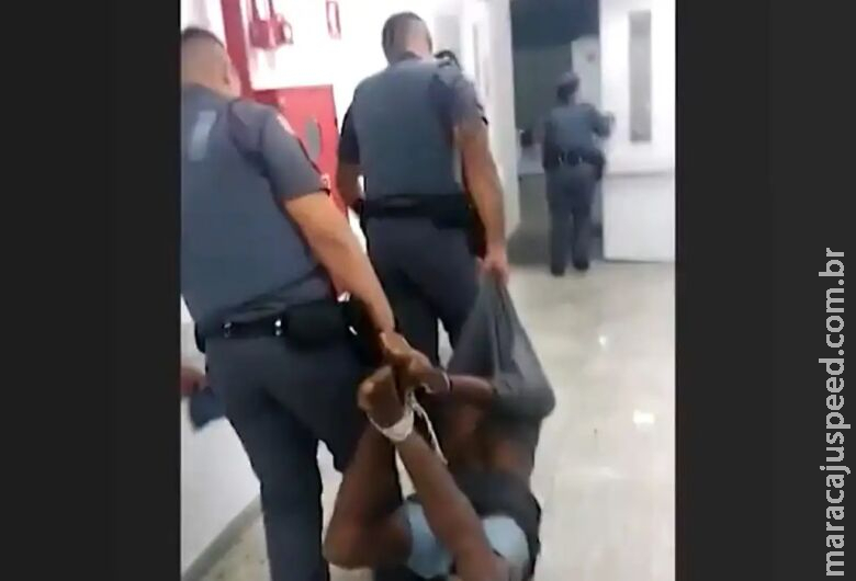 Justiça militar absolve policiais que tinham levado homem amarrado