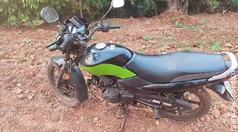 Motocicleta roubada é encontrada abandonada em mata no Ramez Tebet