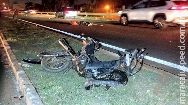 Motociclista é arremessada ao colidir com Hilux e morre entre Dourados e Caarapó na BR-163