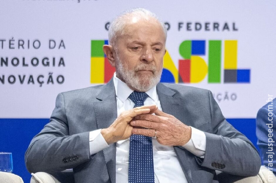 Após problema em avião, Lula pede orações antes de viajar à Rússia