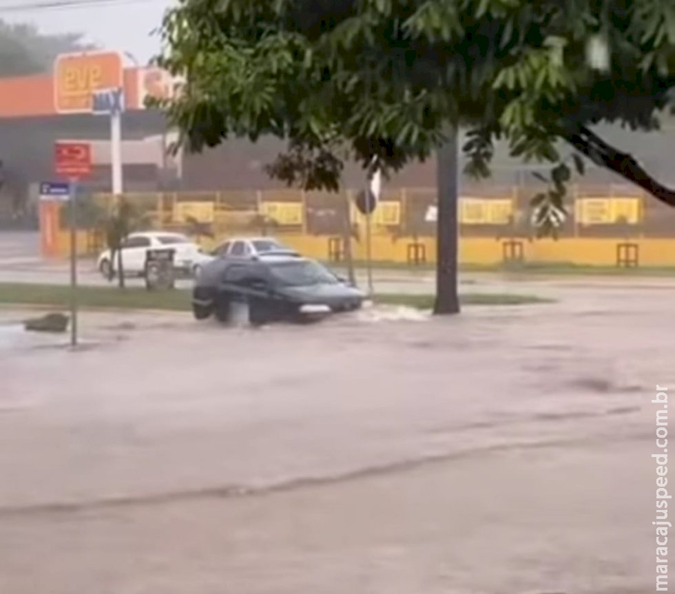 Com granizo e ventos de 100 km/h, MS tem risco de tempestade até sexta