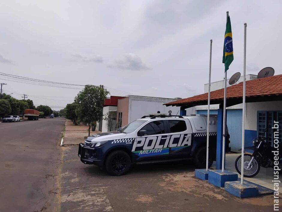 É da boa? Rapaz cai do telhado após ficar alucinado e brigar com a esposa em São Gabriel