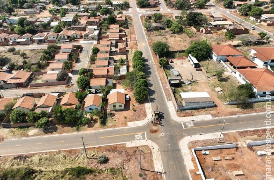 Governo de MS avança obra e deve asfaltar 100% de bairro antigo em Rio Negro