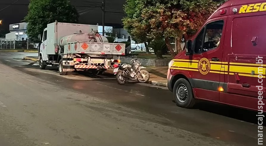 Motociclista bate em caminhão estacionado e corta a cabeça em Chapadão do Sul