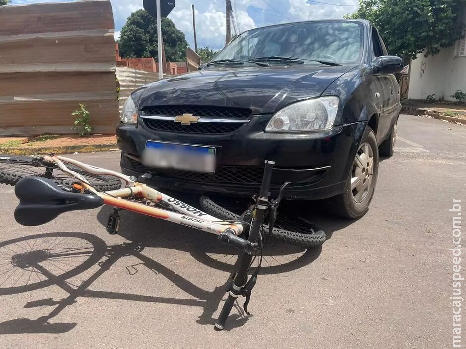 Adolescente fica ferida em acidente entre bicicleta e carro em Três Lagoas