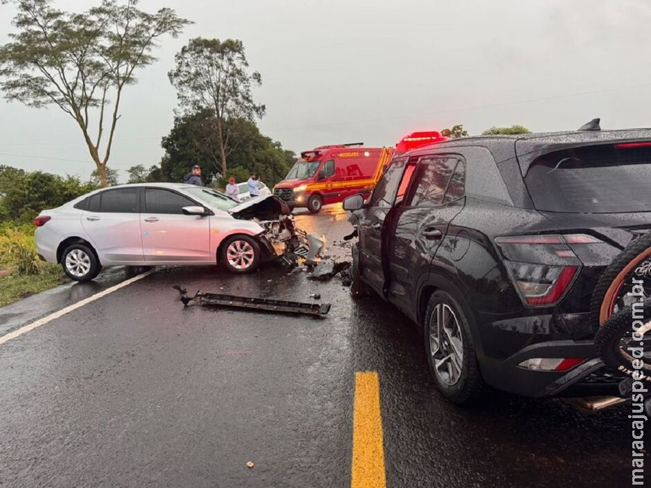 Batida frontal deixa sete feridos na BR-376, em Nova Andradina