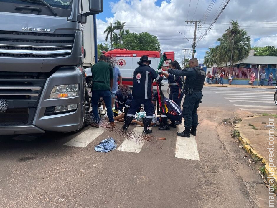 Ciclista tem perna esmagada após ser atropelada por caminhão em Três Lagoas