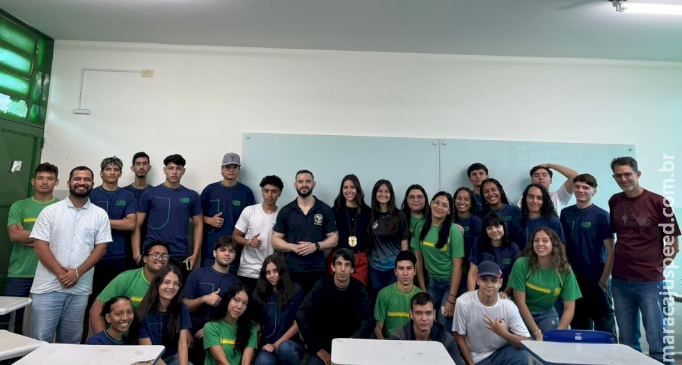 Delegados da Polícia Civil realizam palestra sobre Violência e Segurança Pública para alunos do ensino médio em Caarapó