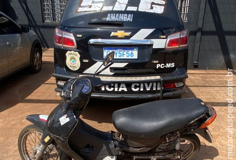 Homem esquece chave em mesa de comércio e tem moto furtada