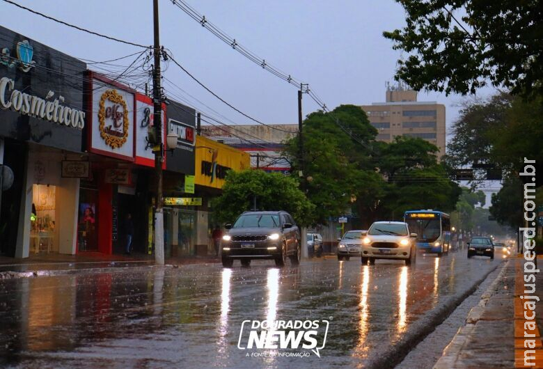 Inmet renova alerta de chuvas intensas, após fim de semana com 