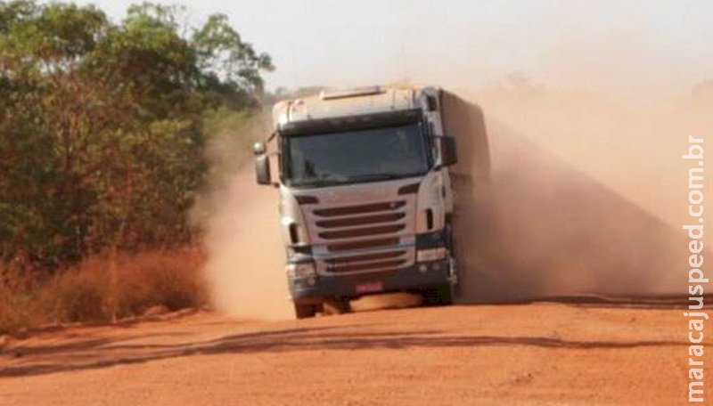 ITAPORÃ: Condutores devem ter atenção redobrada em estrada de terra para Dourados devido à poeira e risco de acidentes