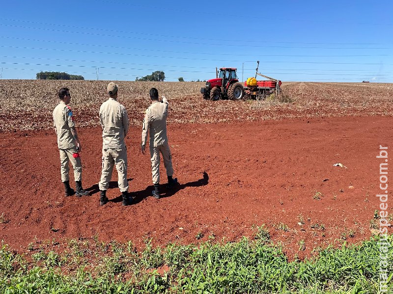 Maracaju: Trabalhador rural colide com plantadeira em poste de energia às margens da BR-267