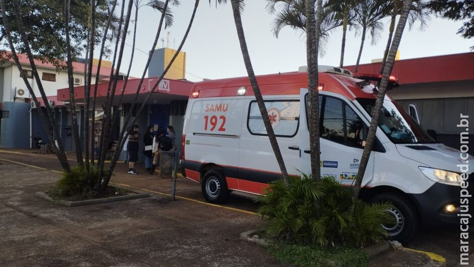 Homem com machado tenta atacar PM e é ferido a tiros em Dourados