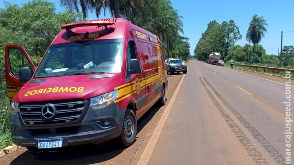 Pedestre morre atropelado por caminhão na BR-376, em Fátima do Sul