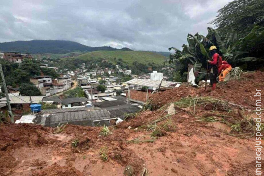 Deslizamentos em Ipatinga deixam pelo menos 10 mortos