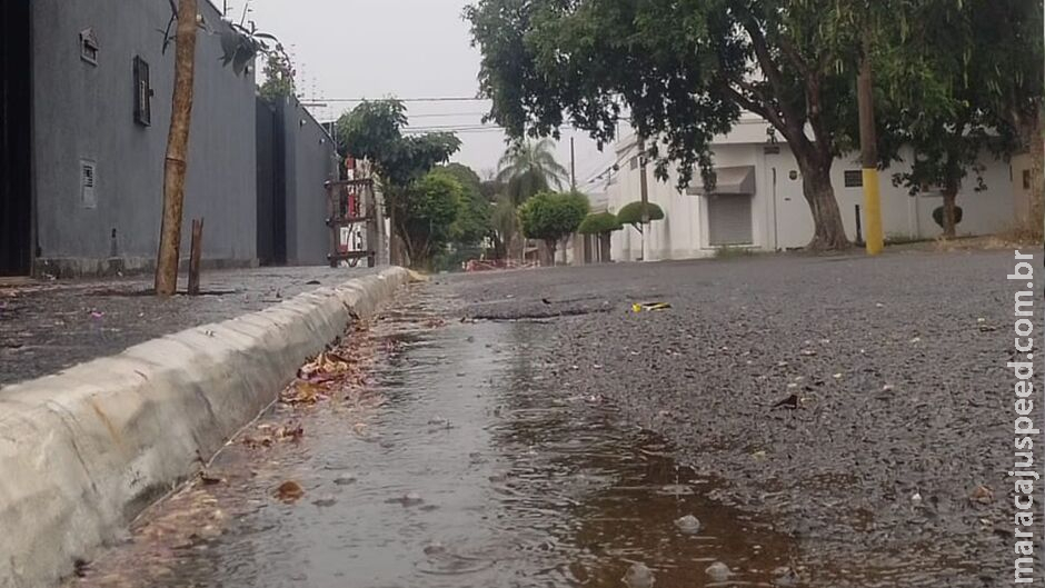 Inmet alerta e chuva chega em Campo Grande