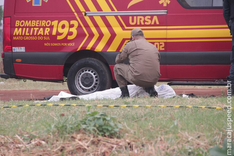 Motociclista morre após ser atingido por caminhão e atropelado por carro na BR-163