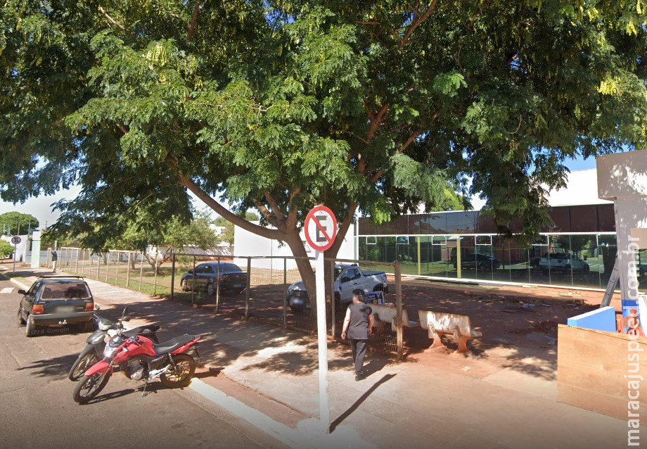 Mulher arranca dedo de idoso com golpes de enxada em Campo Grande