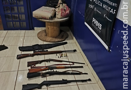 Mulher é agredida por esposo e cunhado; PM encontra grande quantidade de armas na residência