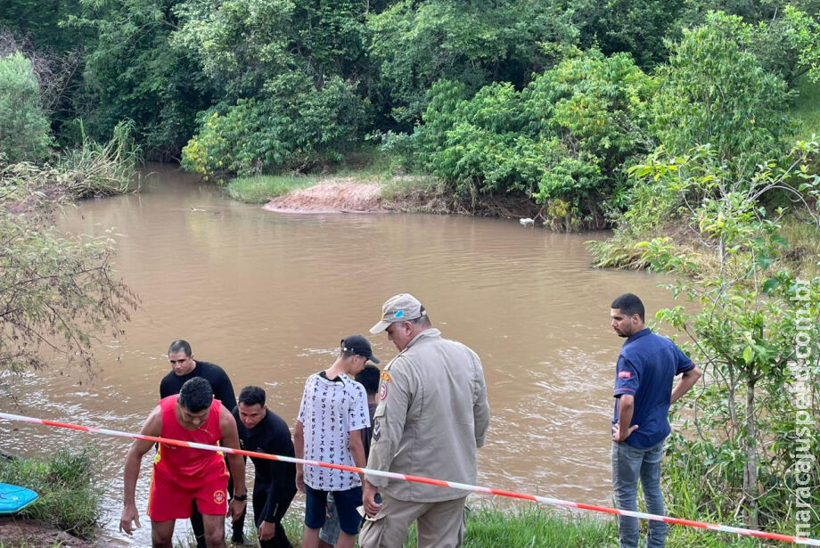 Padrasto reconhece corpo de enteado morto afogado, passa mal e morre no hospital