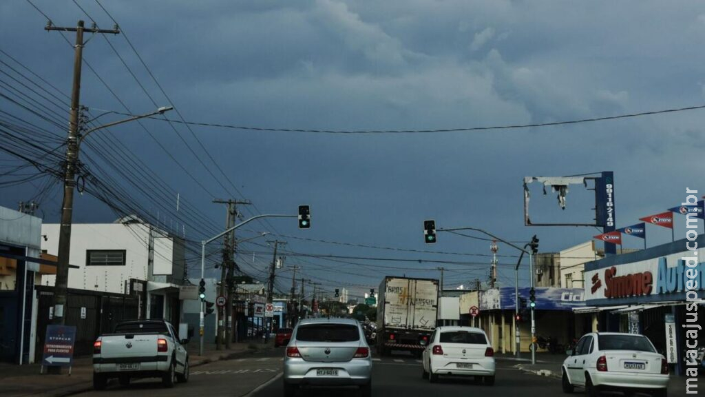 Vem água? Inmet renova alerta de chuvas intensas e tempestade em Mato Grosso do Sul