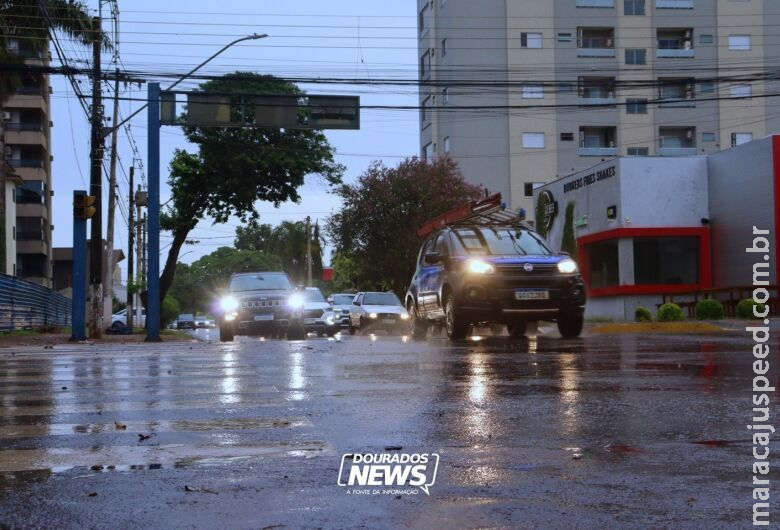 Alerta de chuvas intensas emitido pelo Inmet segue neste sábado