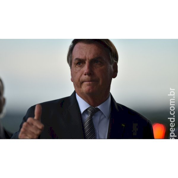 Bolsonaro defende revogar Lei da Ficha Limpa para disputar eleições de 2026