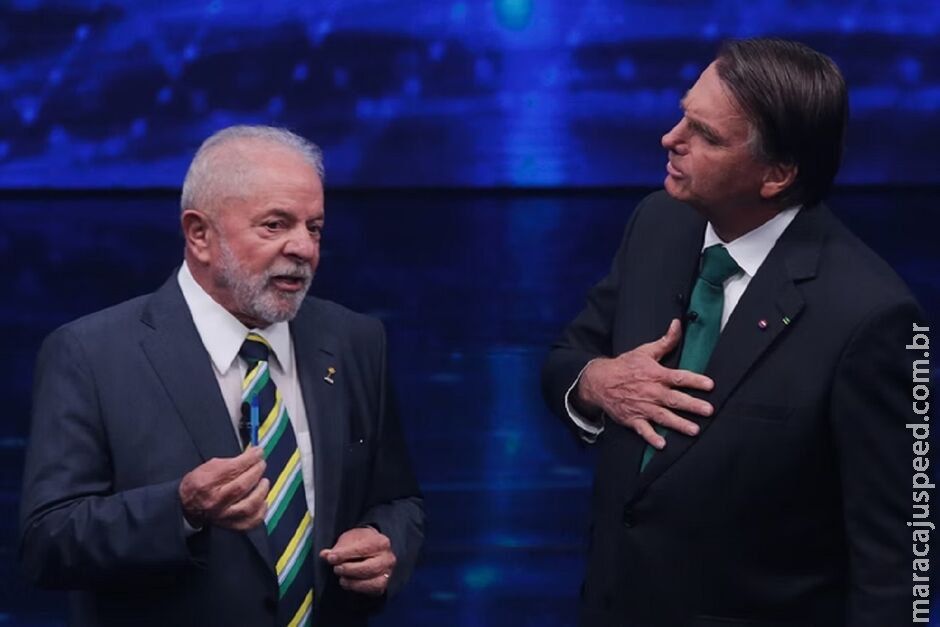 Bolsonaro vence Lula no 2º turno para presidente, diz Paraná Pesquisas