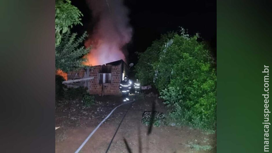 Casa de idosos fica destruída em incêndio em Aquidauana