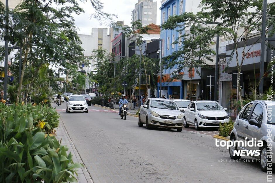 Insatisfeito com bebida, jovem agride vendedor ambulante e acaba preso na 14 de Julho