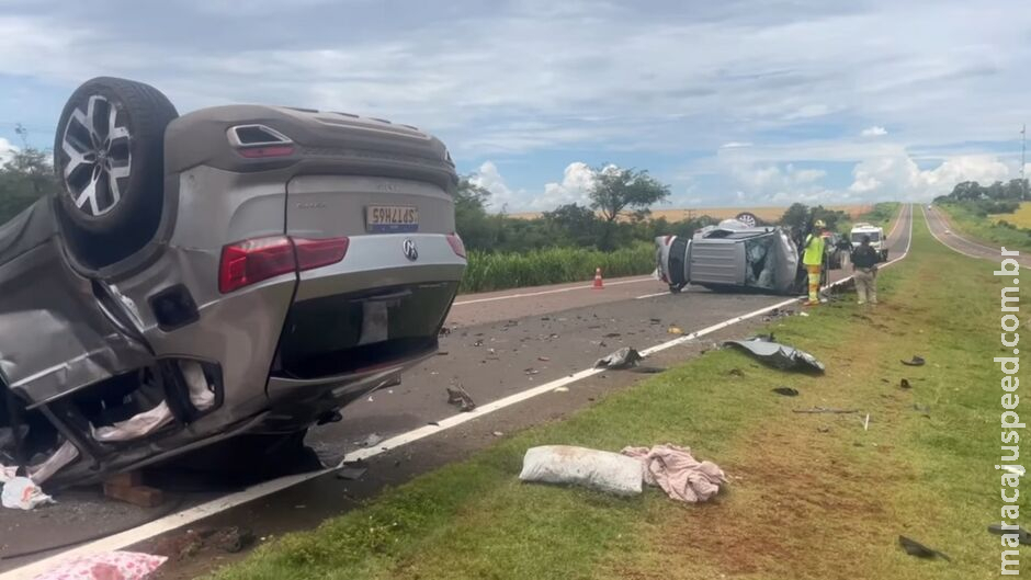 Acidente deixa duas SUVs capotadas e cinco feridos na BR-163, em São Gabriel