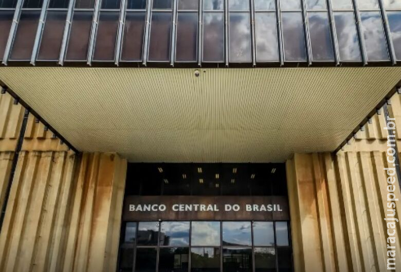 Juros médios cobrados pelos bancos chegam a 42,3% ao ano em janeiro